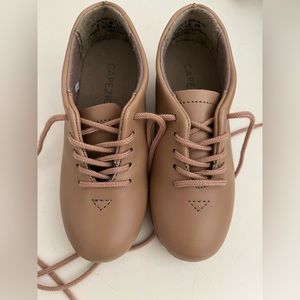 BRAND NEW Capezio Kids Tap shoes with Teletone Taps